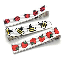 Load image into Gallery viewer, Strawberry Fields Friends Simply Lined Hair Clip Set
